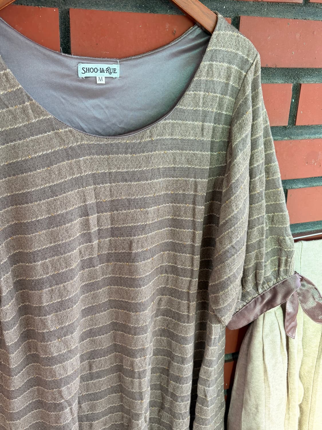 뮤트 블라우스 치마 상품이미지2