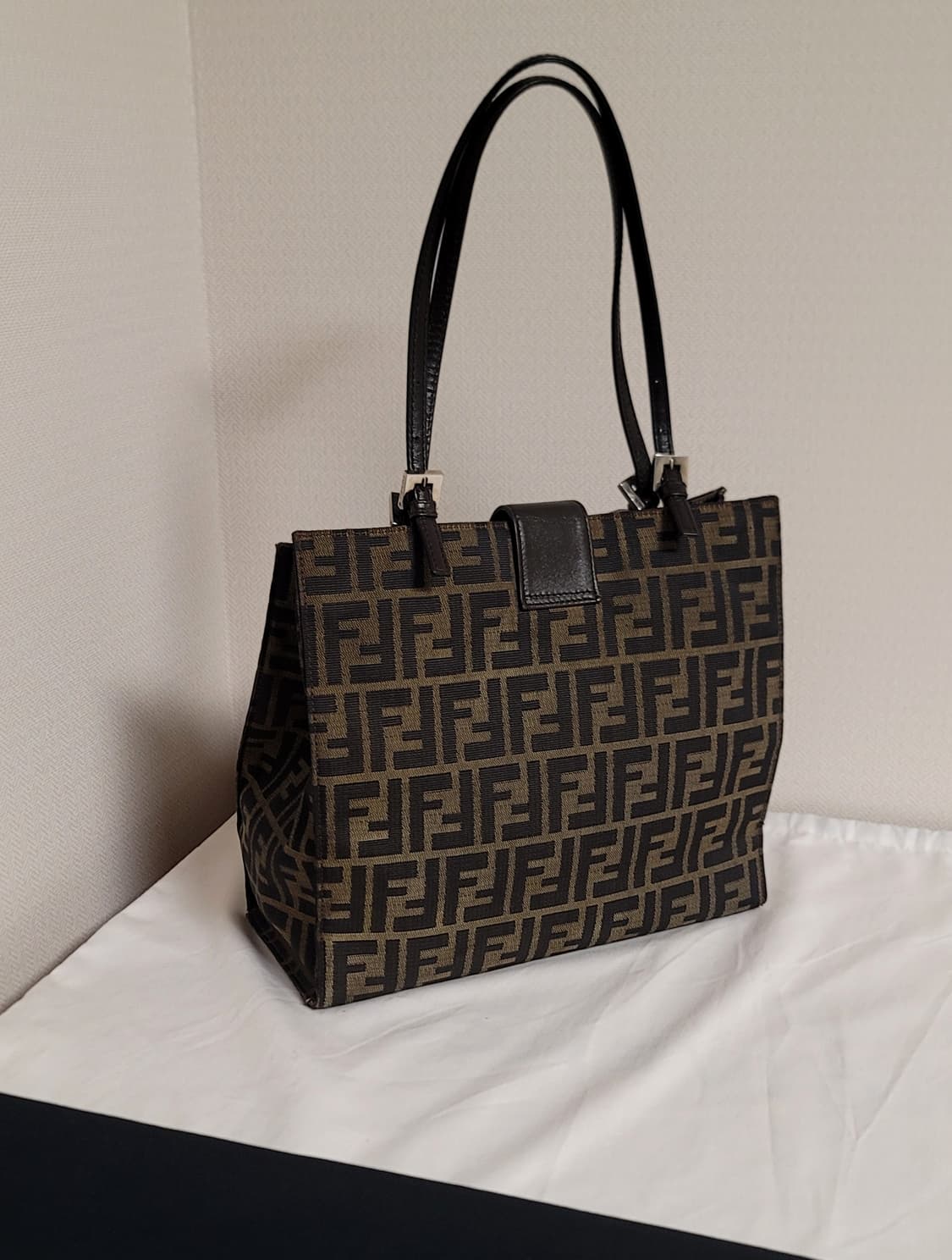 펜디 가방,토트백.(디올샤넬보테가루이비통구찌셀린느생로랑발렌시아가프라다) 상품이미지2