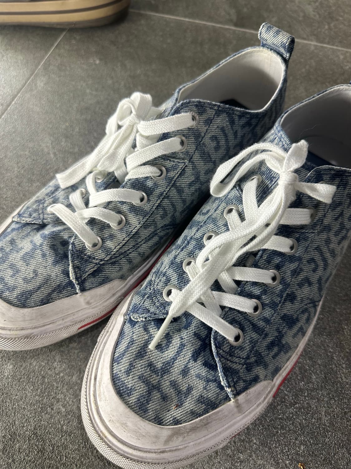 디젤 스니커즈 상품이미지2