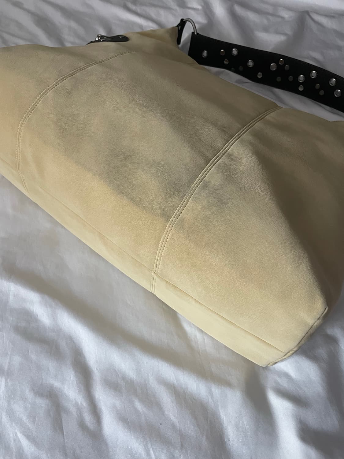 hieta 히에타 Carrie 캐리백 버터 상품이미지7