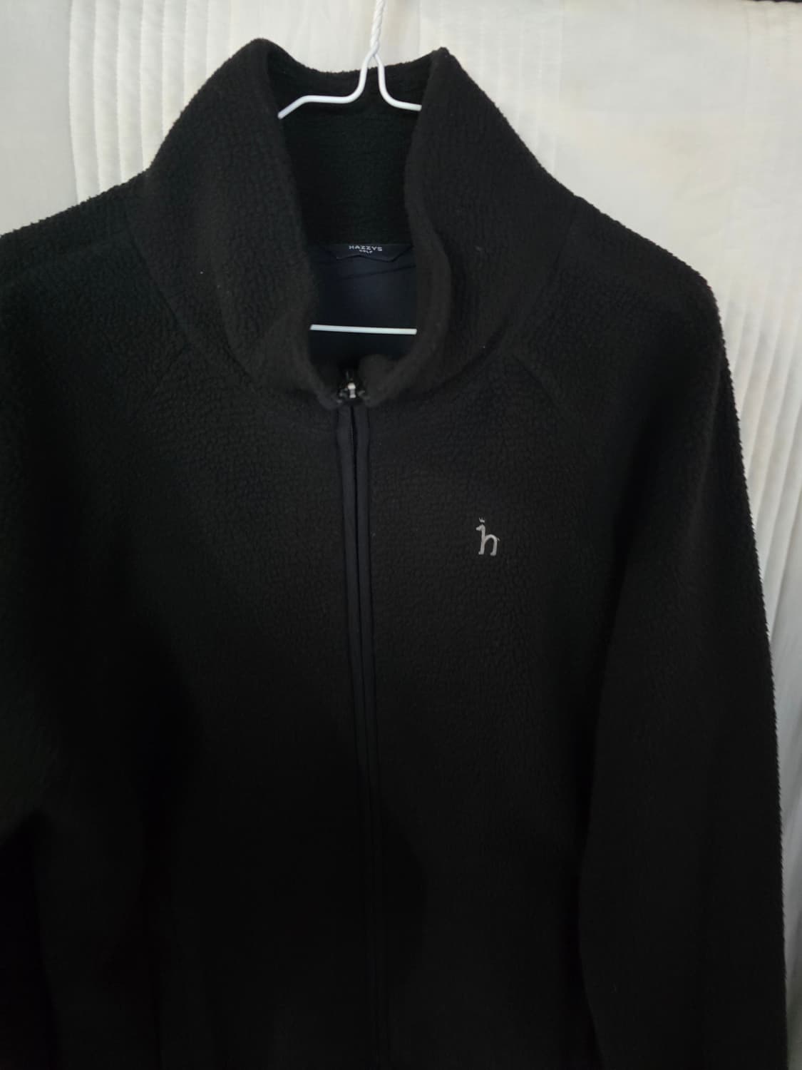 헤지스 블랙 뽀글이 플리스 집업 상품이미지1