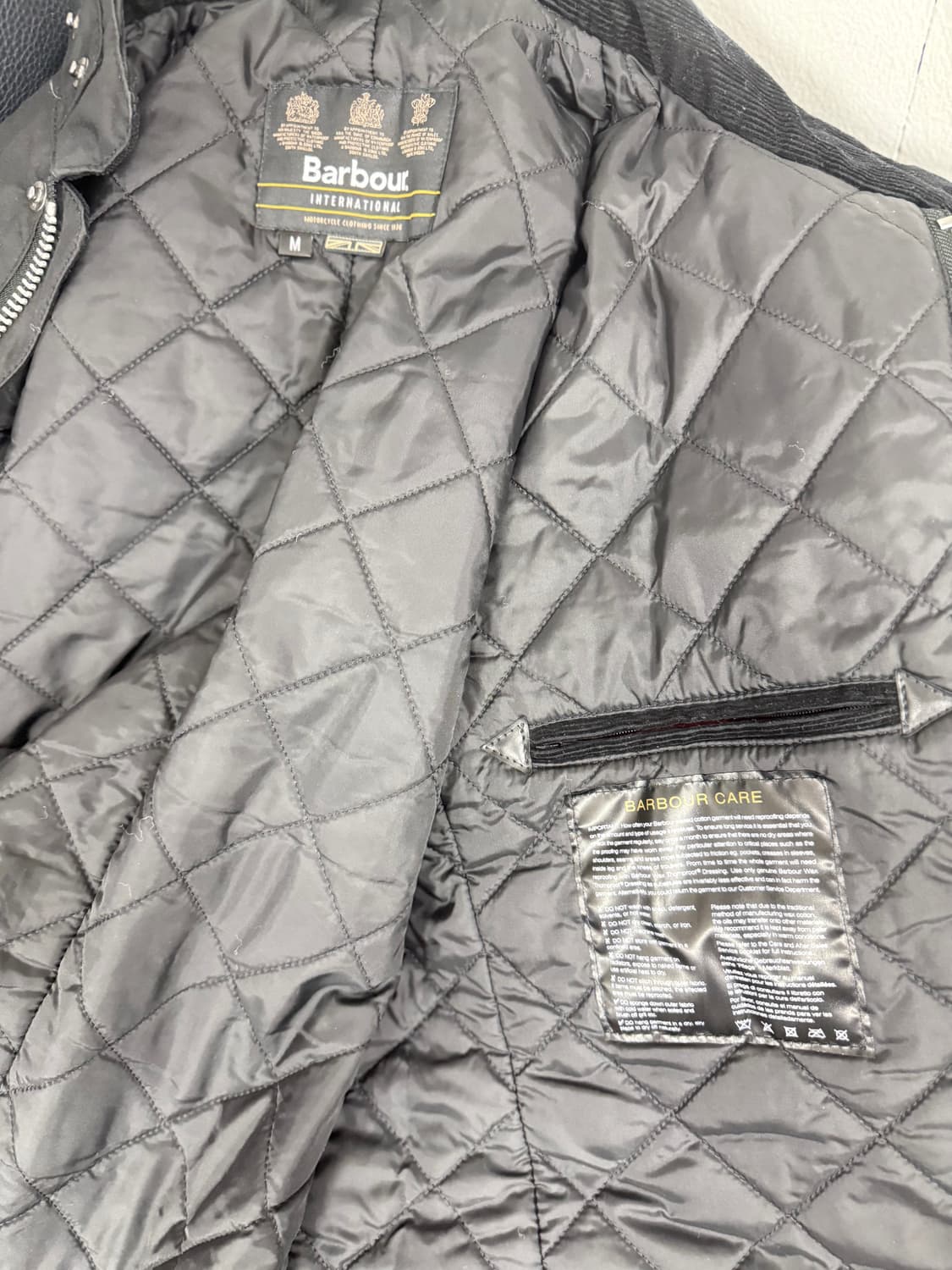 바버 인터네셔널 듀크 블랙 m사이즈 상품이미지5