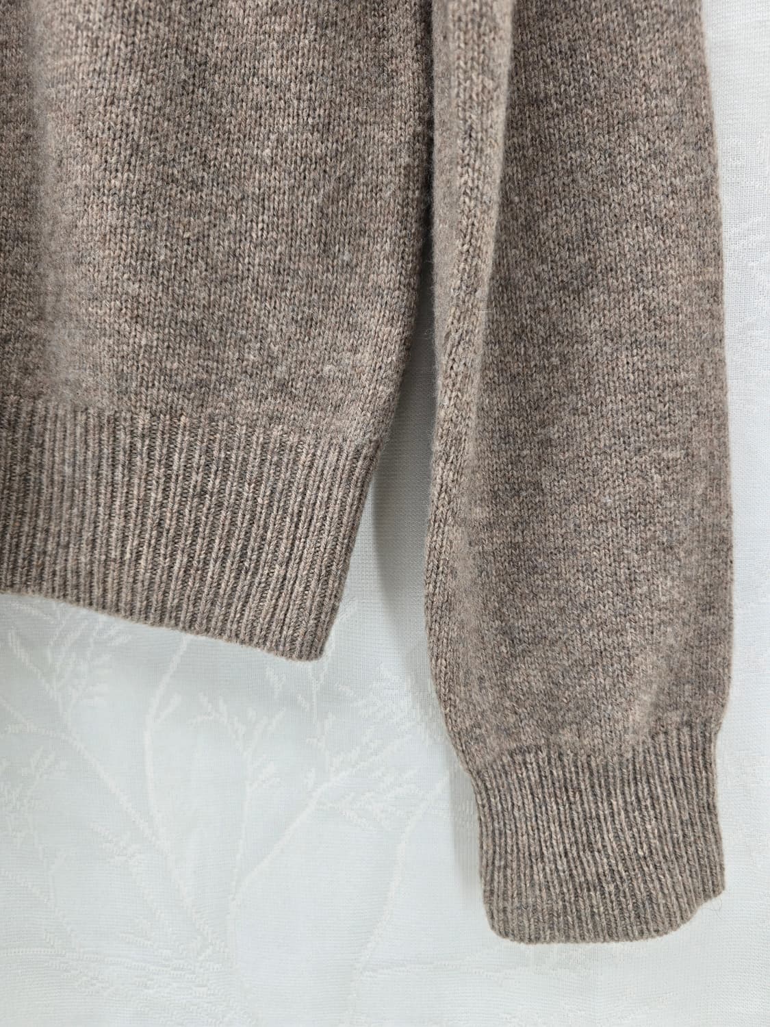 지오다노 브라운 모 니트 스웨터 상품이미지2