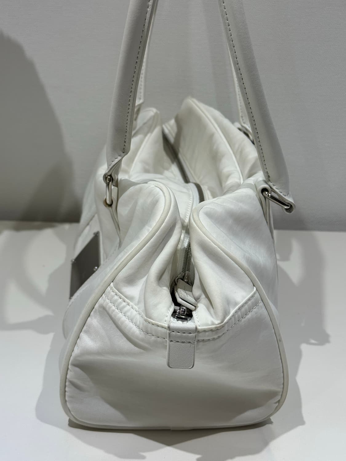 마뗑킴 나일론 보스턴 백 아이보리 Matin Kim Nylon Bosto 상품이미지4