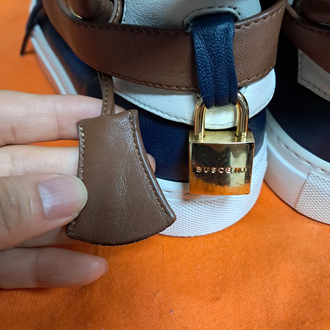 부세미 BUSCEMI 하이탑 스니커즈 42 상품이미지6