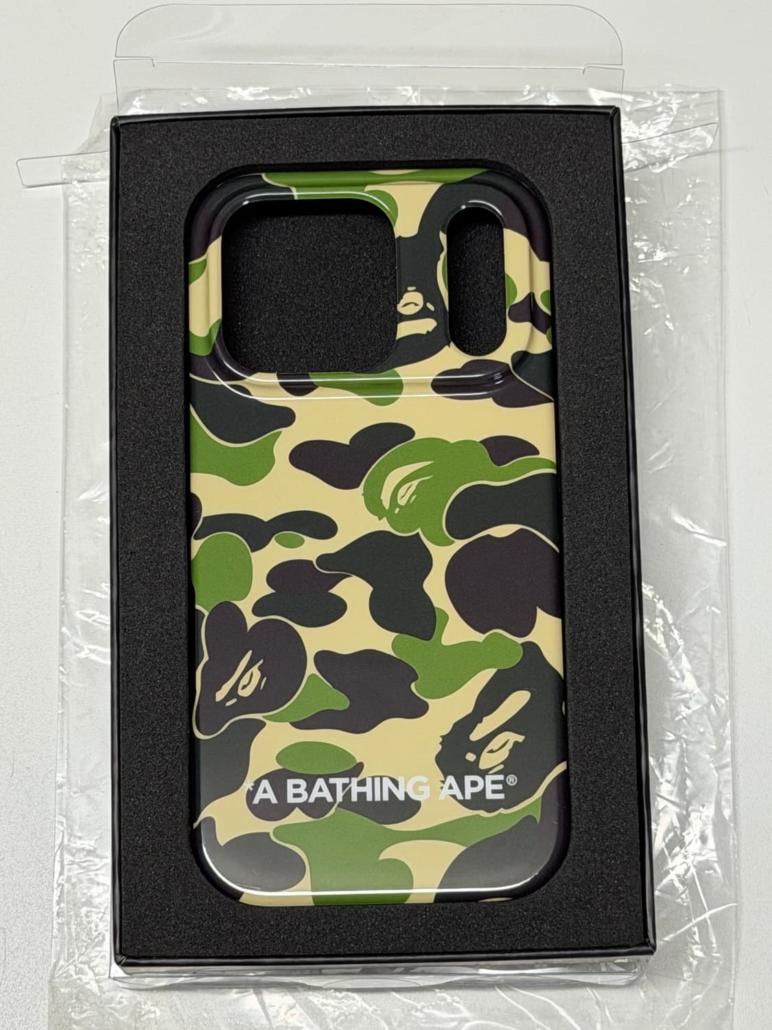 베이프 아이폰17프로 케이스 상품이미지1