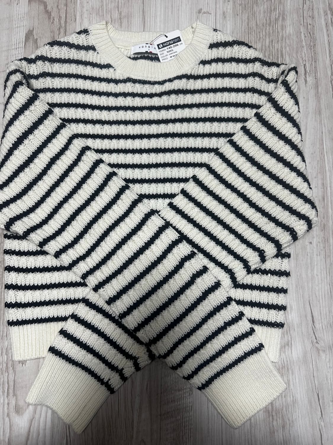 행텐 스트라이프 니트 상품이미지2