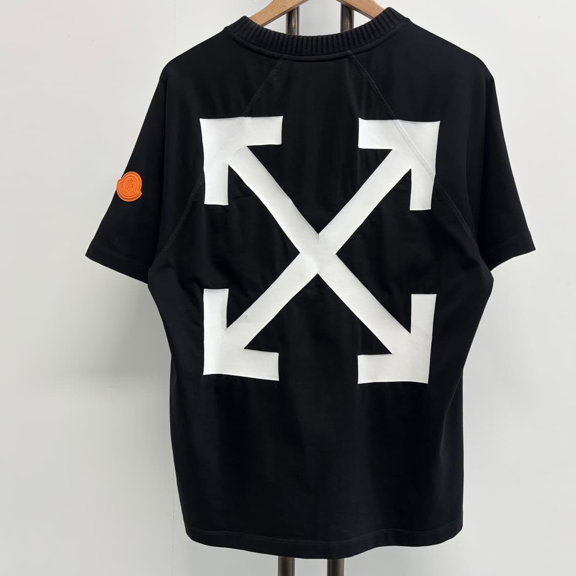 [M]오프화이트 몽클레어 반팔티 상품이미지1