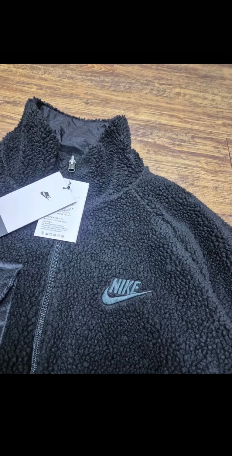 나이키 쉐르파 리버시블자켓
미사용품  상품이미지5