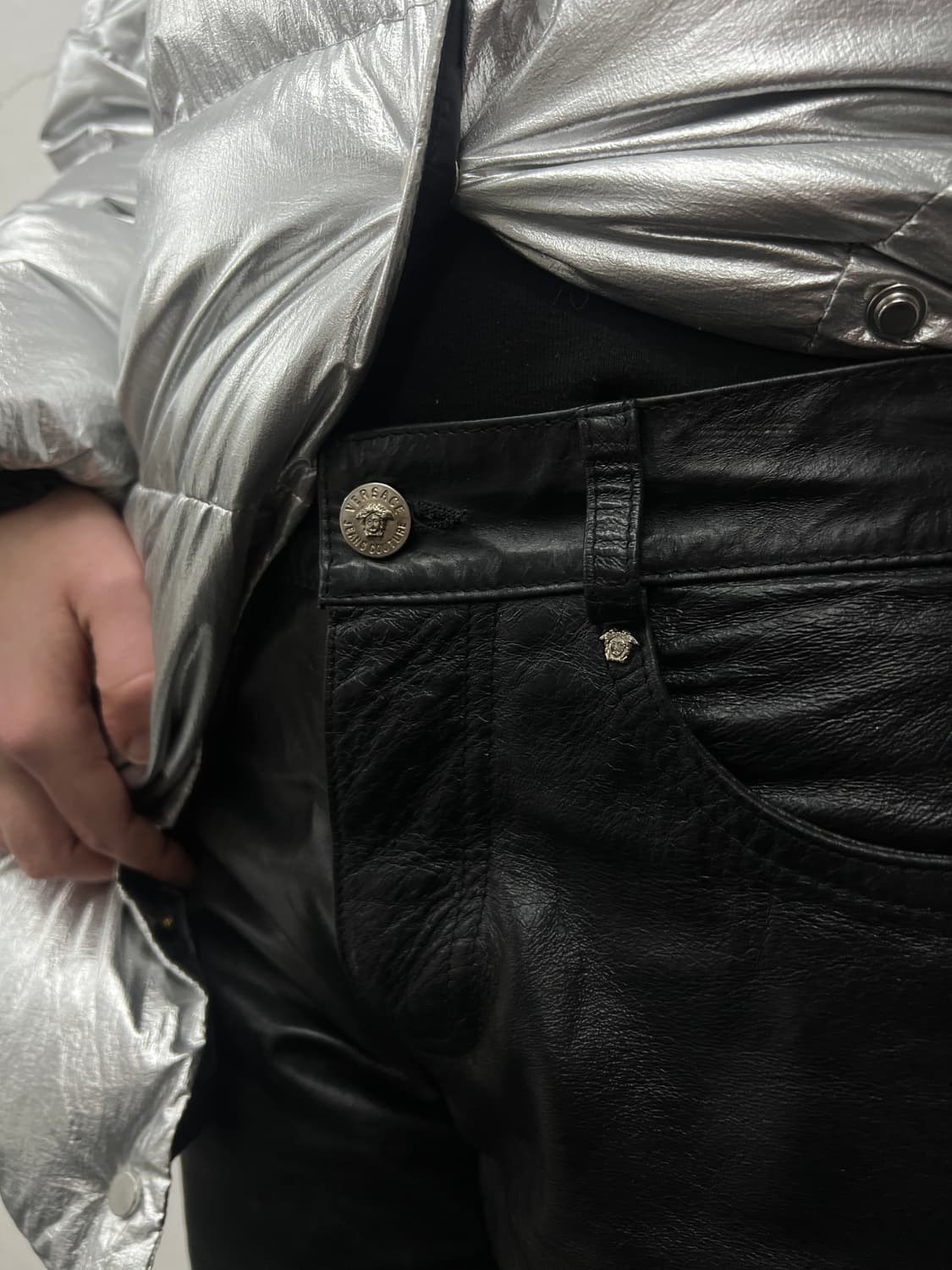 베르사체 레더팬츠 상품이미지1