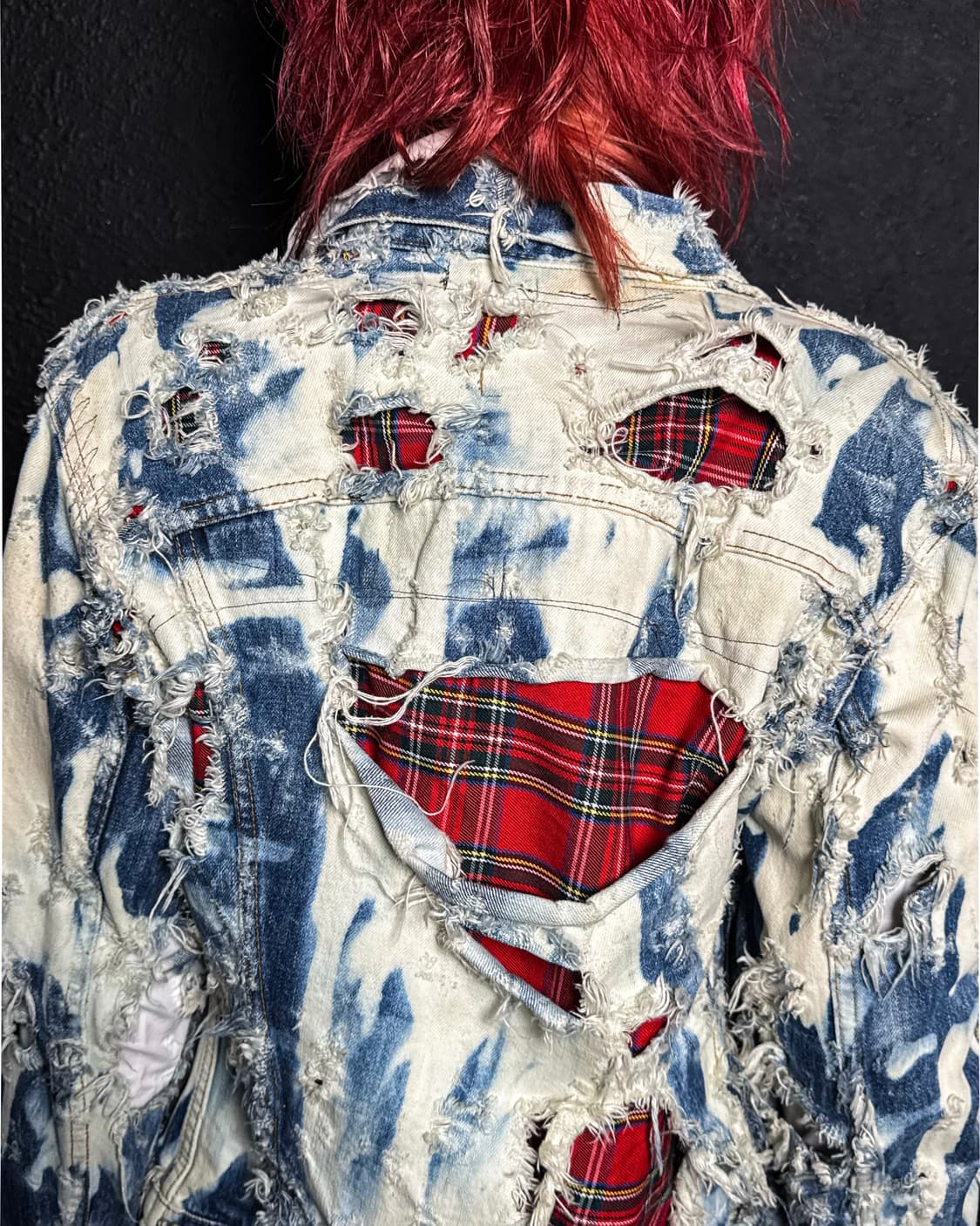 VINTI ANDREWS – Distressed Patchwork Den 상품이미지1