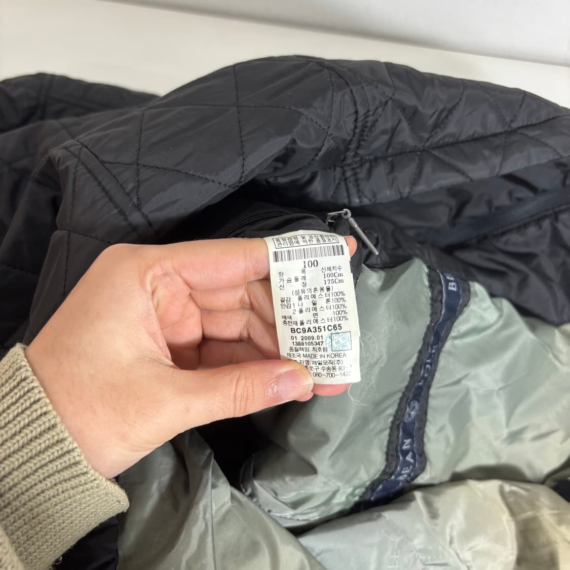 100 M-L 빈폴 블랙 기본로고 폴리충전재 가벼운 누빔점퍼 상품이미지5