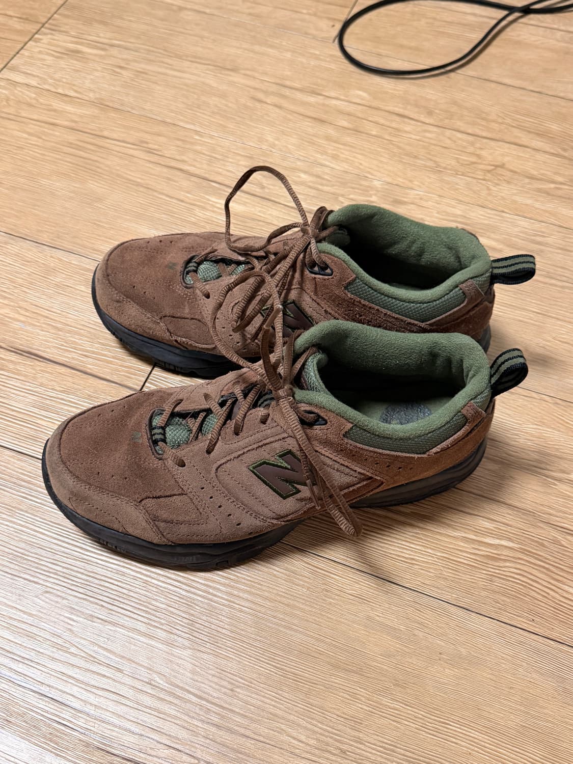 뉴발란스 608 v2 스니커즈 275사이즈 상품이미지3