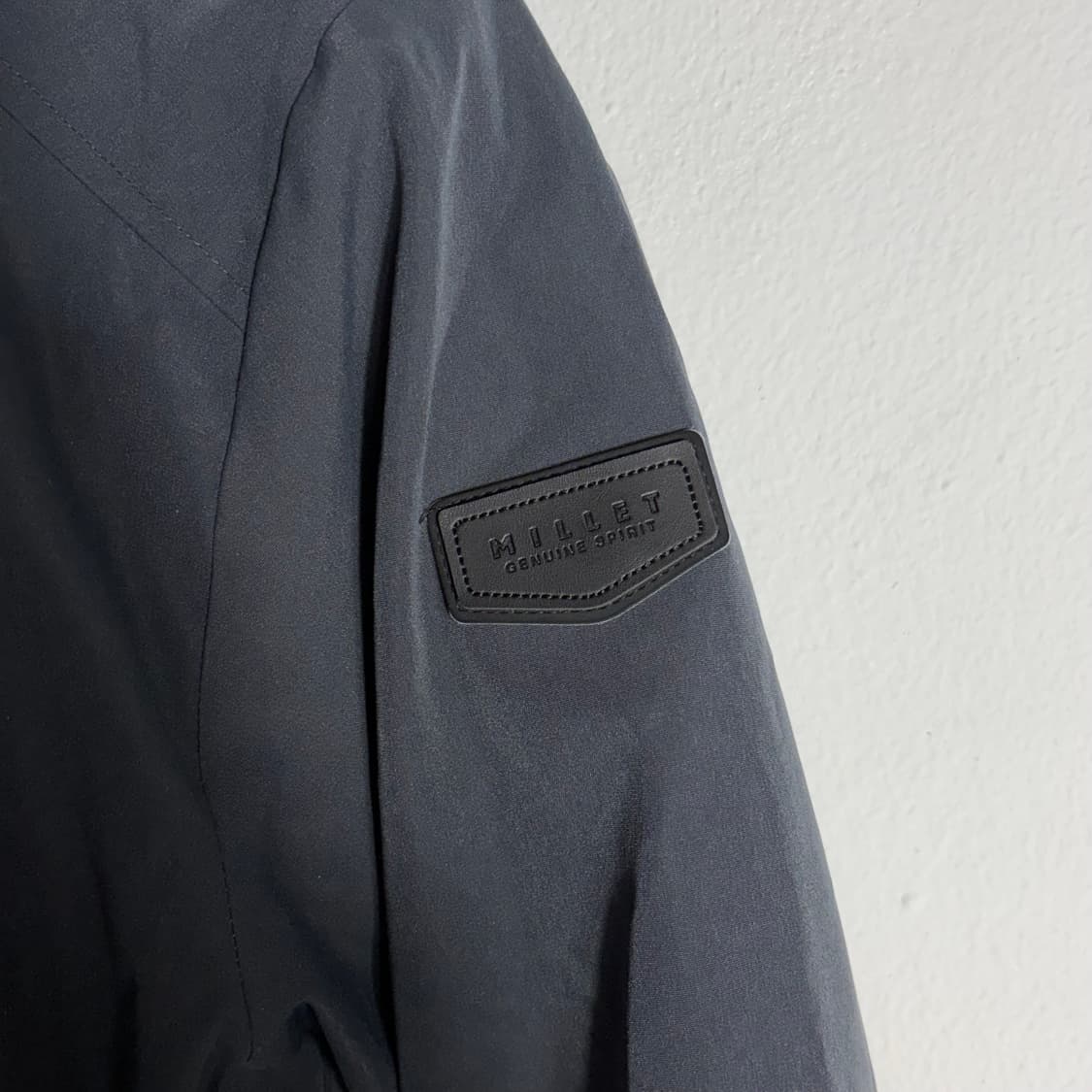 Millet 후드 블랙 (내피 포함) 아웃도어 자켓 (95) 상품이미지3