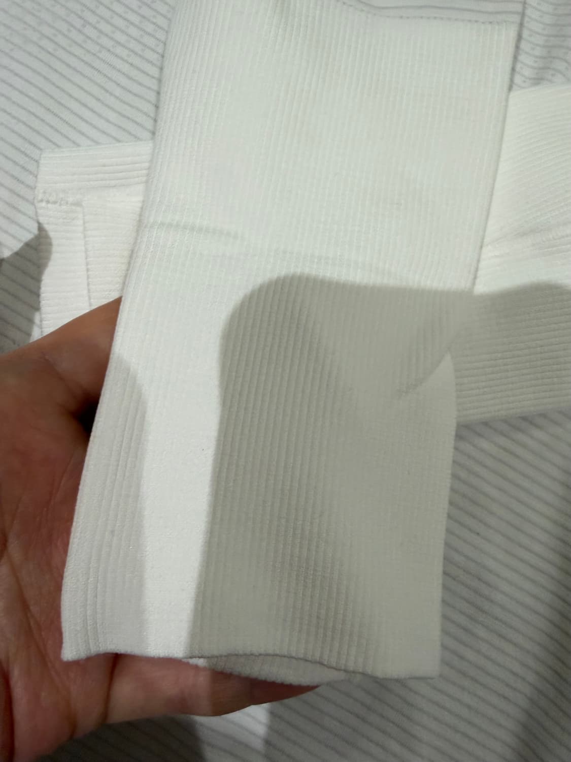 룰루레몬 스위프틀리 상의 긴팔 미착용 상품이미지6