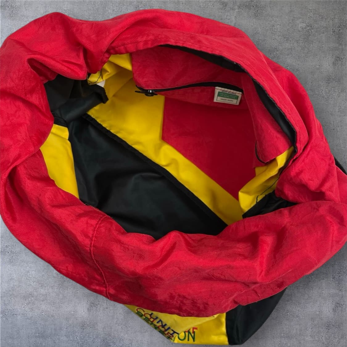 베네통 Benetton 90s 유나이티드 컬러스 멀티컬러 빅 메신저백 상품이미지9