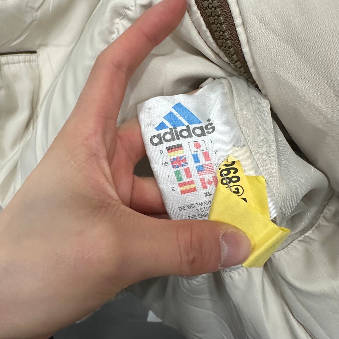 아디다스 대장급 패딩점퍼 상품이미지4