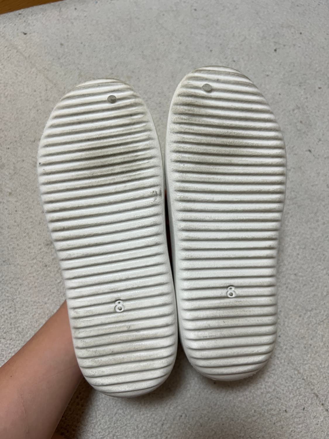 8 / 260 SL-01 화이트 이지 yeezy 상품이미지2