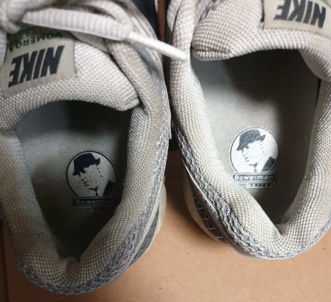 나이키 줌 보메로5  코블스톤 (235) 상품이미지5