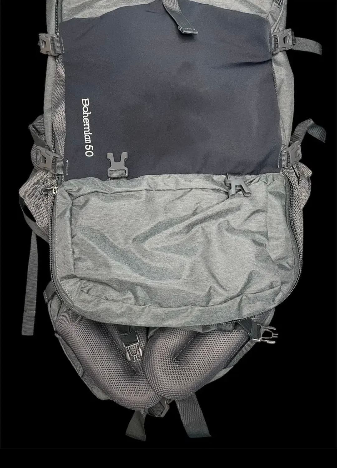킬리 보헤미안 백팩 50L 그레이 컬러 상품이미지2