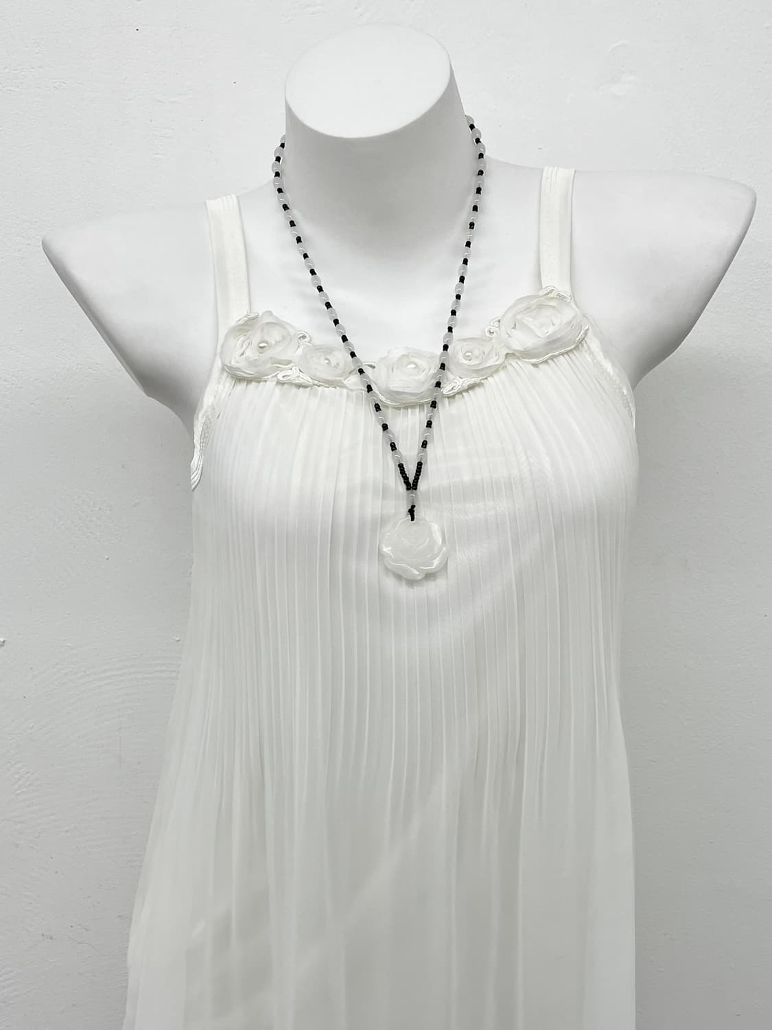 화이트 로즈 플리츠 슬립 상품이미지2