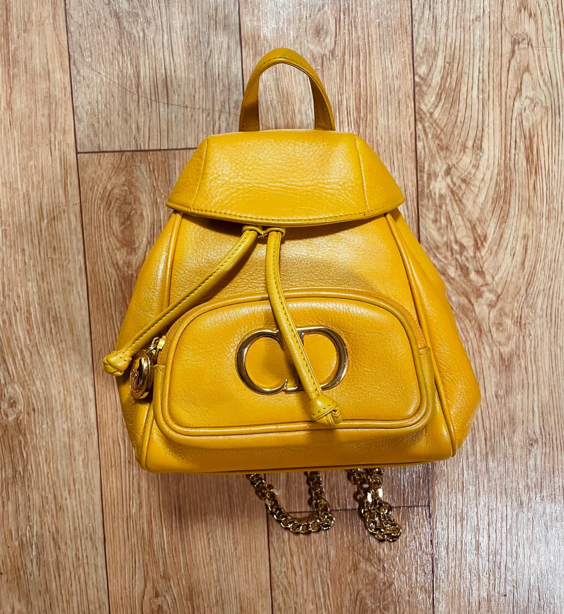 디올 옐로우 레더 CD 백팩 빈티지 정품 가방 상품이미지1