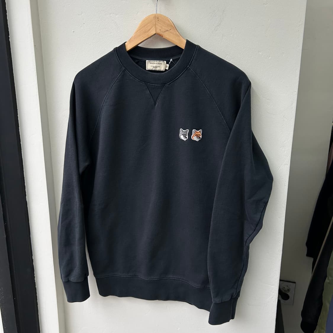 16530 - 메종키츠네 더블 폭스헤드 맨투맨 상품이미지2