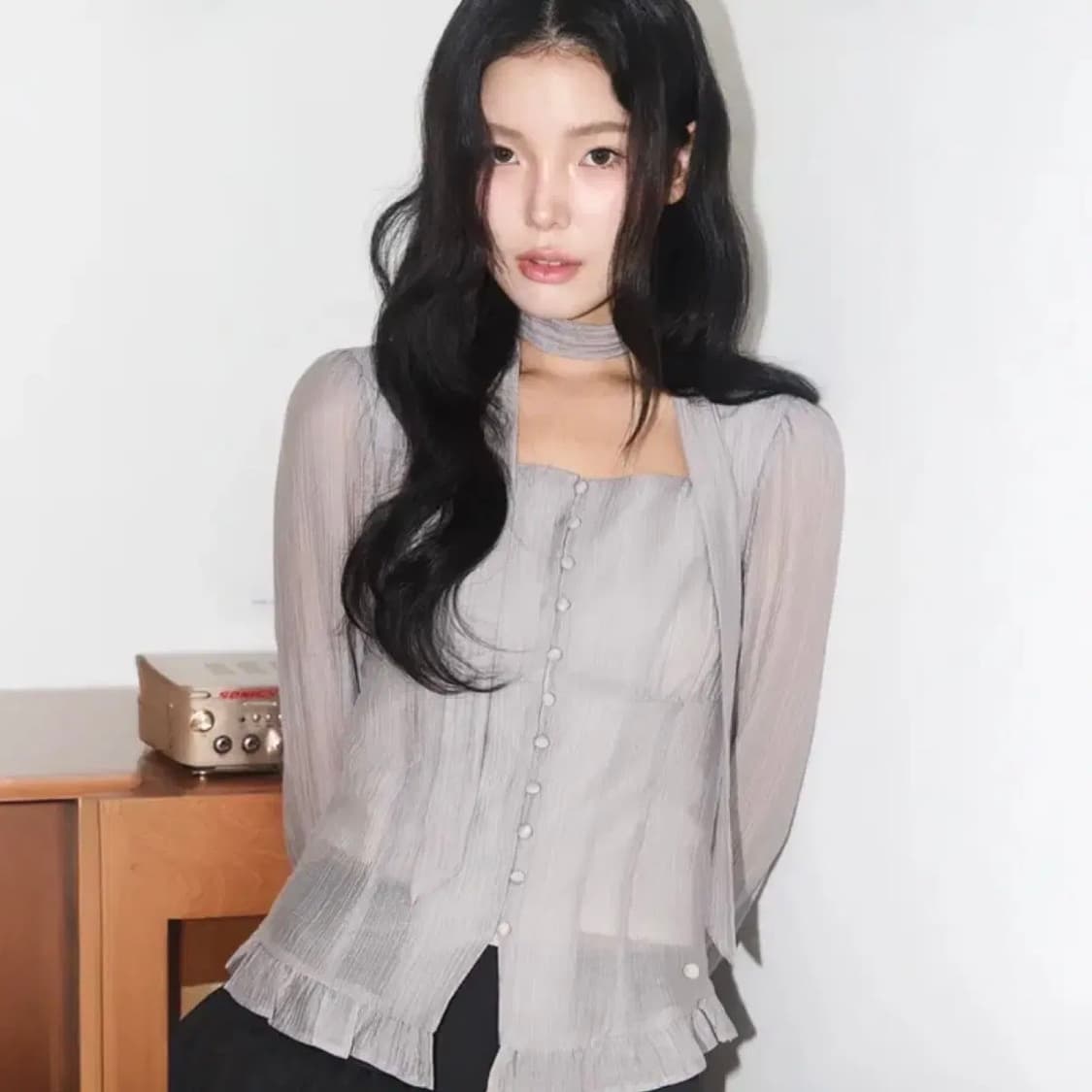 일리고 리본 타이 블라우스 그레이 상품이미지1