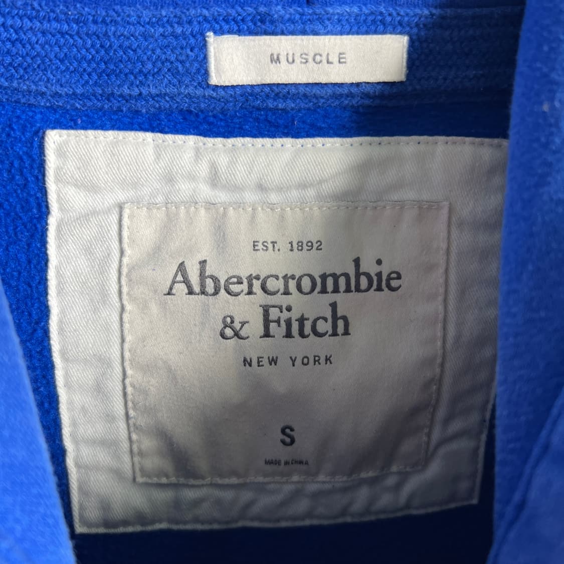 아베크롬비 빈티지 블루 데미지 후드티 S 상품이미지3