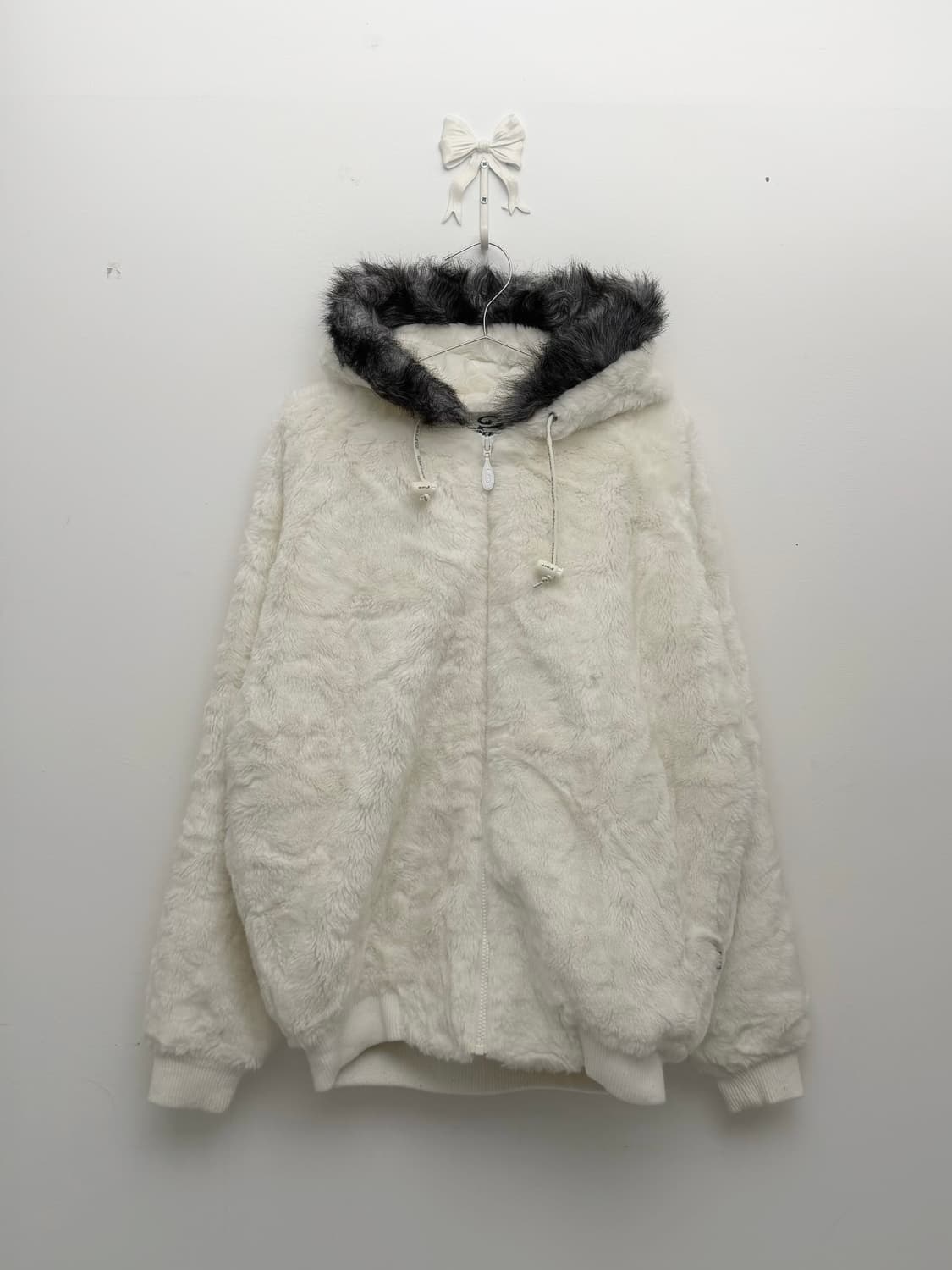 피코 화이트 에코 퍼 후드집업 상품이미지5