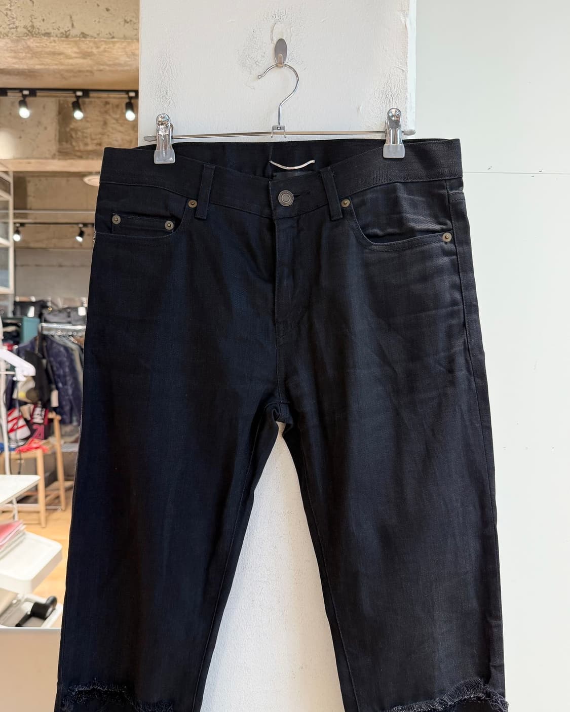 생로랑 블랙 데님 디스진 팬츠  상품이미지3