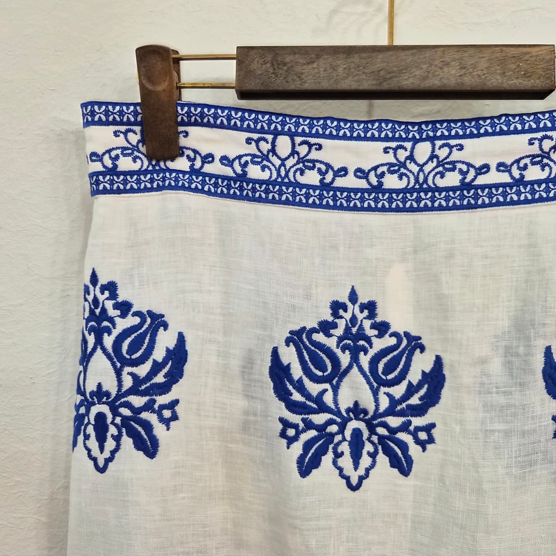 ZARA 블루 자수 린넨 스커트 상품이미지2