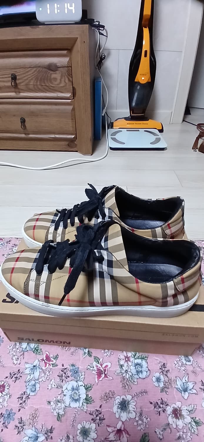 버버리 빈티지 스니커즈(39사이즈) 상품이미지2