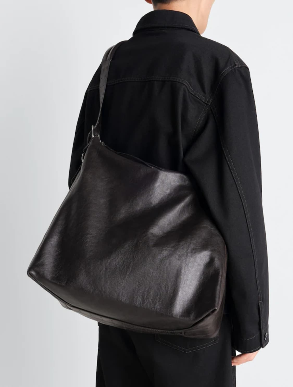 르메르 벨티드 호보백 다크초콜릿 라지 상품이미지1