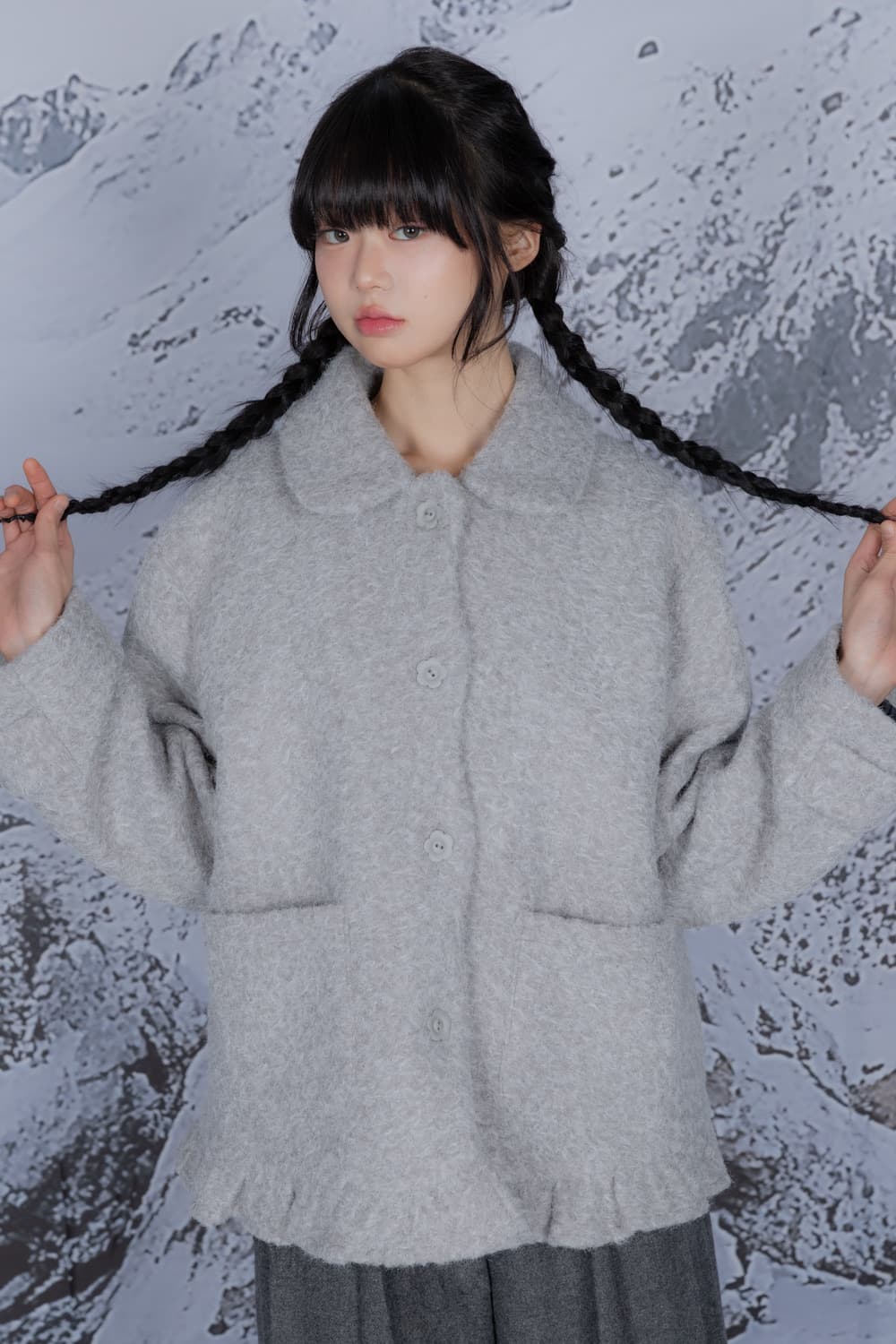 나이엔 라운드 플라켓 숏 코트 라이트그레이 상품이미지2