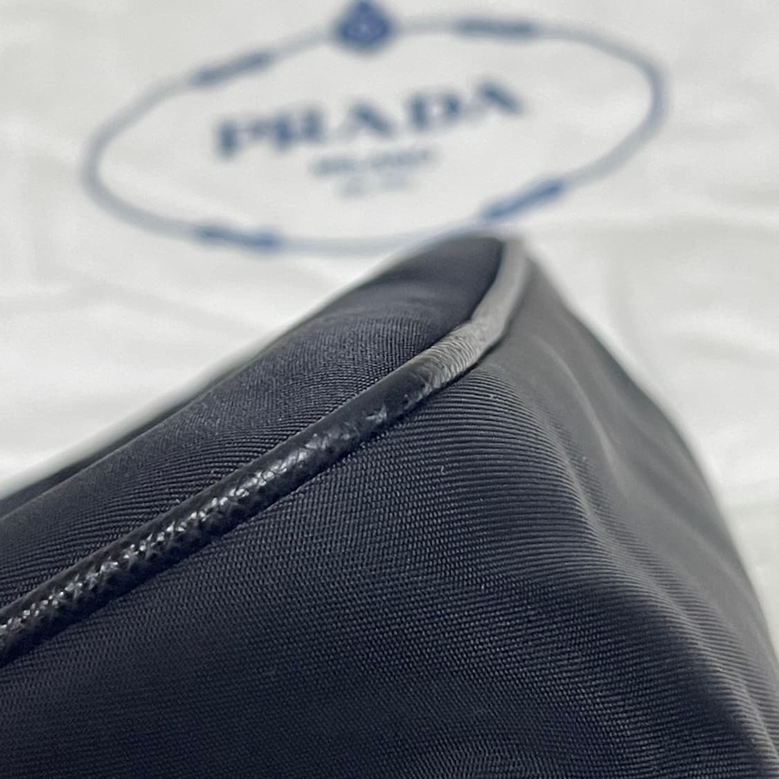 프라다 리에디션 2005 리나일론 숄더백 1BH204 상품이미지8
