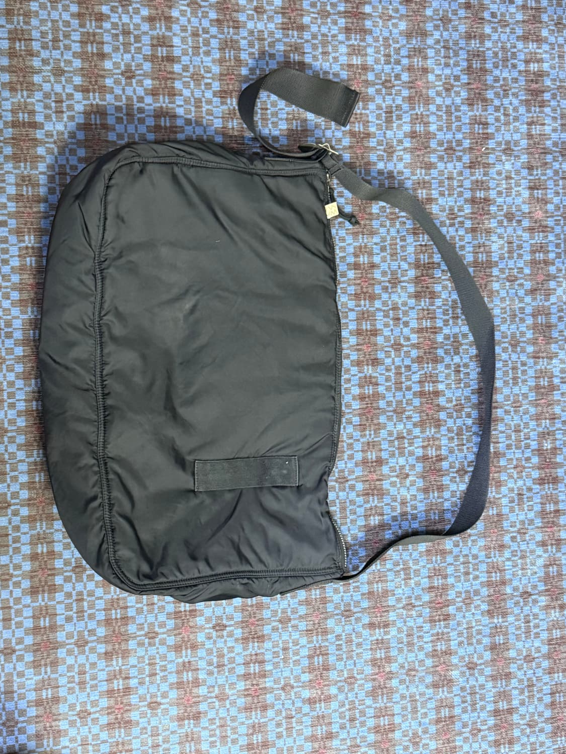 비즈빔 찰리 숄더백 블랙 라지 상품이미지2