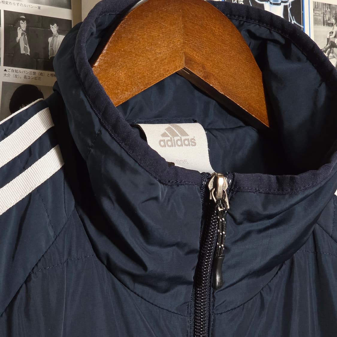 아디다스 삼선 라인 네이비 누빔 점퍼 상품이미지3