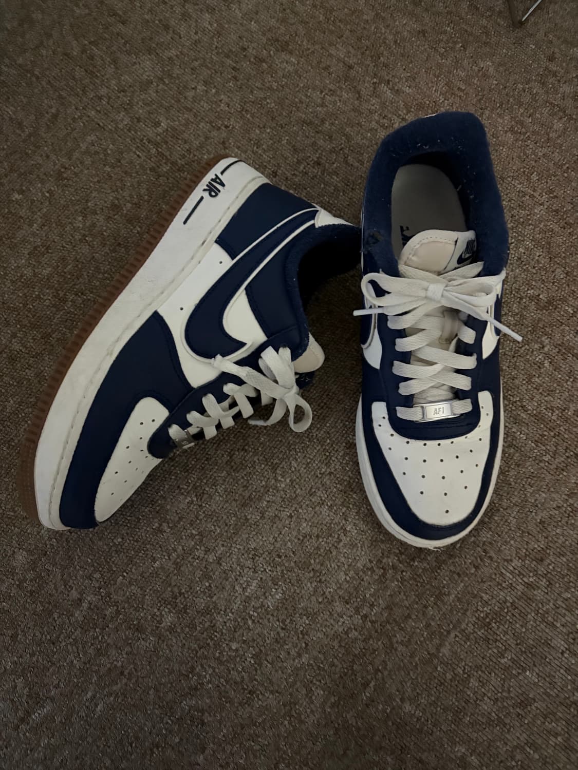 나이키 에어포스1 로우 네이비 240 거의 새거 상품이미지1