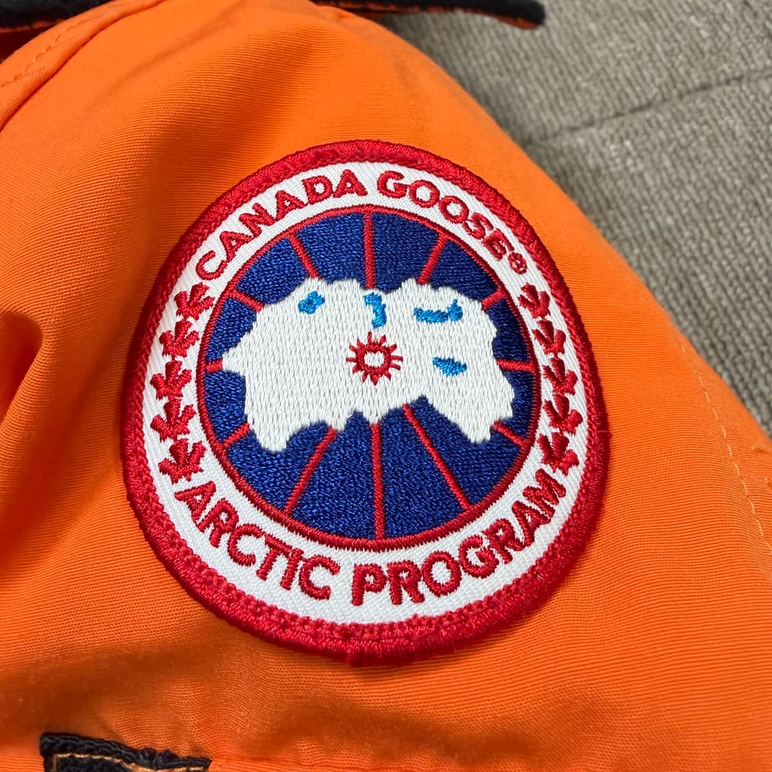 캐나다구스 우먼스 몬테벨로 오렌지 다운 패딩 xs 상품이미지3