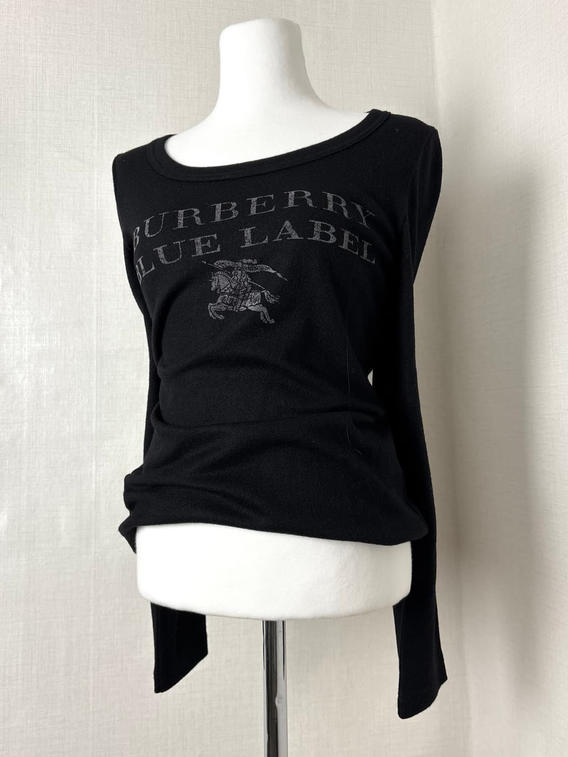 버버리 블랙 롱슬리브 상품이미지2