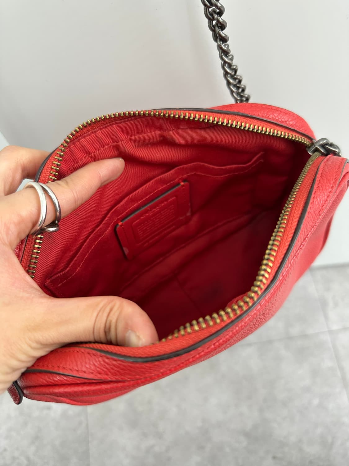 Coach red chain bag 상품이미지7