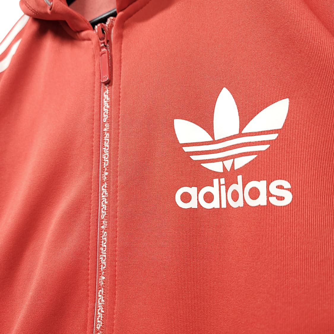 [L] 아디다스 레드 오리지널 파이버드 오버핏 후드 집업 트랙탑 상품이미지4