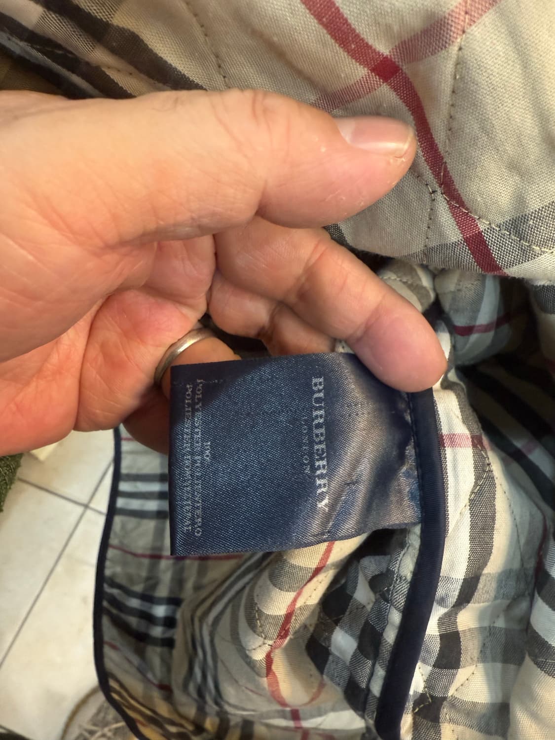 66-77 정품 버버리 누빔자켓 팝니다 상품이미지4