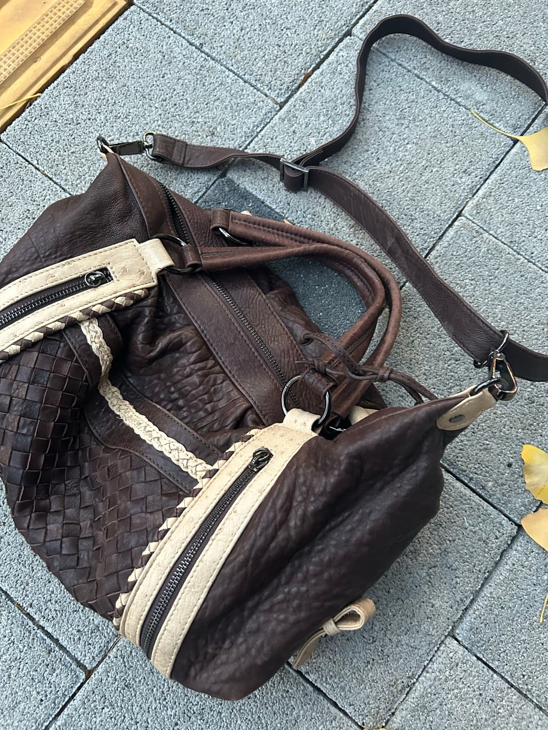 rare design 2000s JPN 라떼갸루 브라운 레더 크로스백 상품이미지4