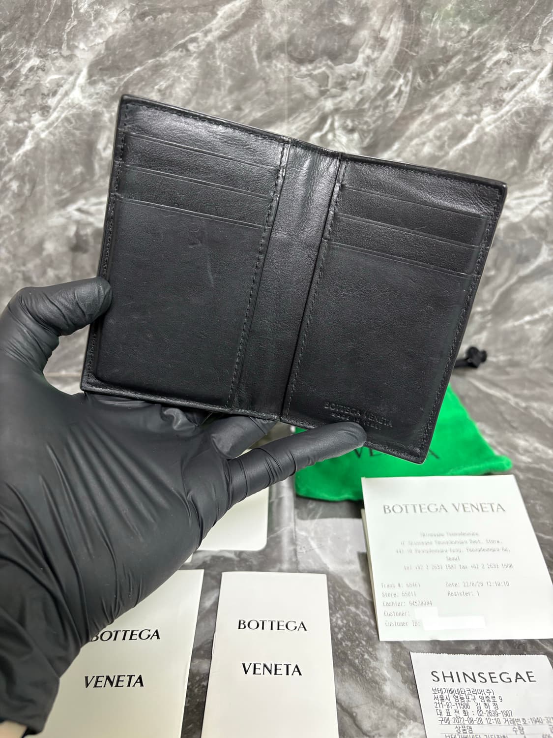 보테가베네타 맥시 플랩 오거나이저 카드지갑 상품이미지3