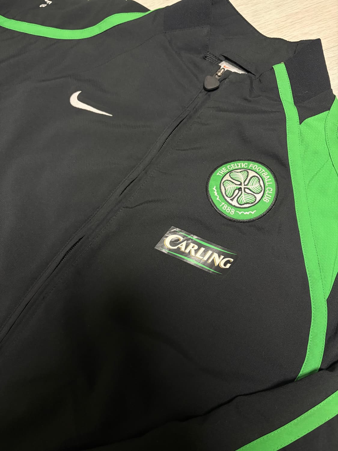 06-07 셀틱 나이키 바람막이 상품이미지2