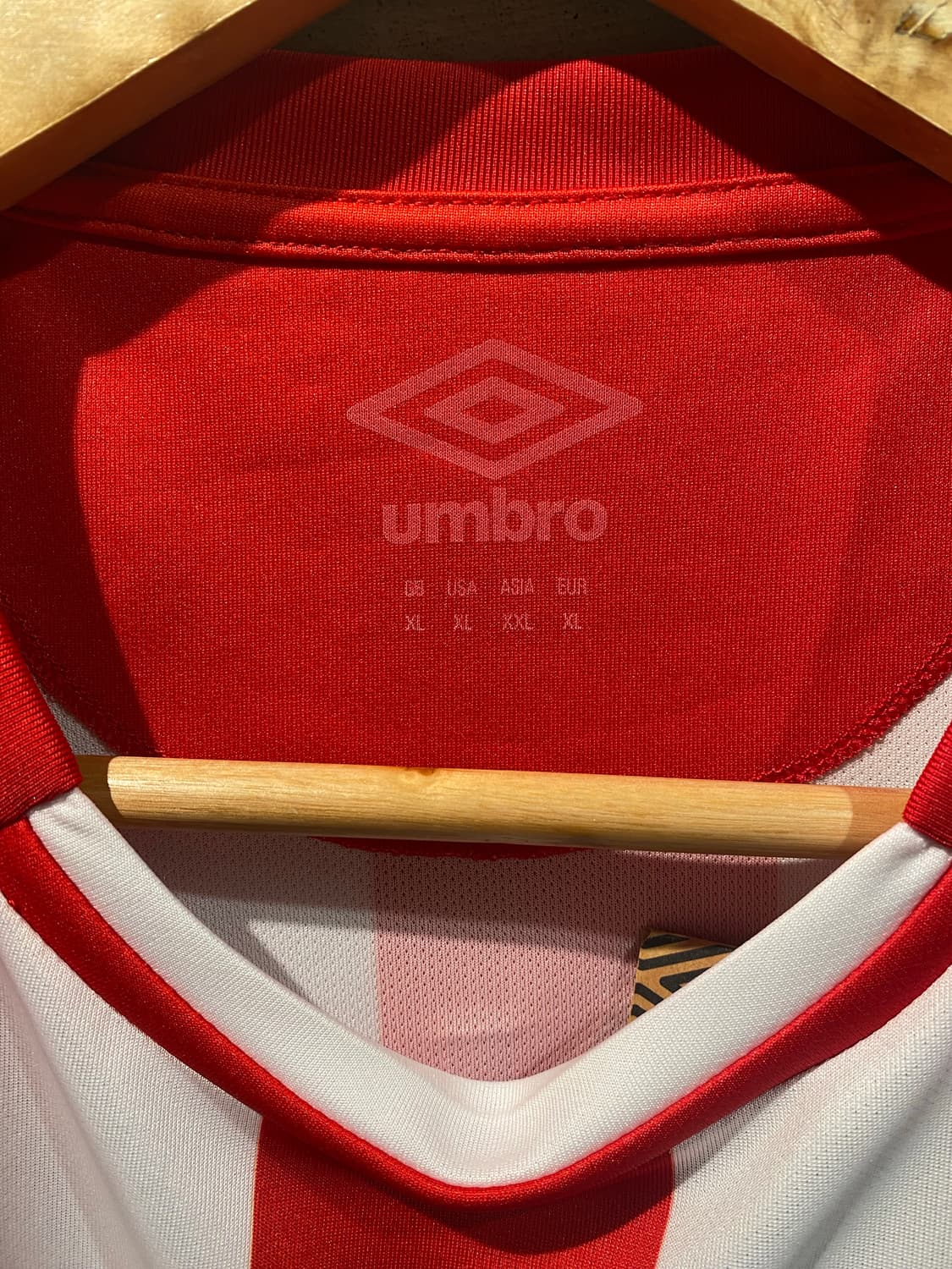 22-23 브랜트포드 아이반토니 홈 유니폼  (NEW) 상품이미지6