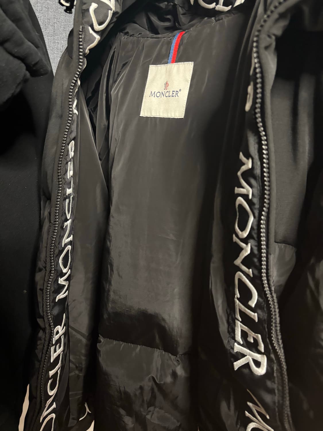 몽클레어 패딩 점퍼 상품이미지3