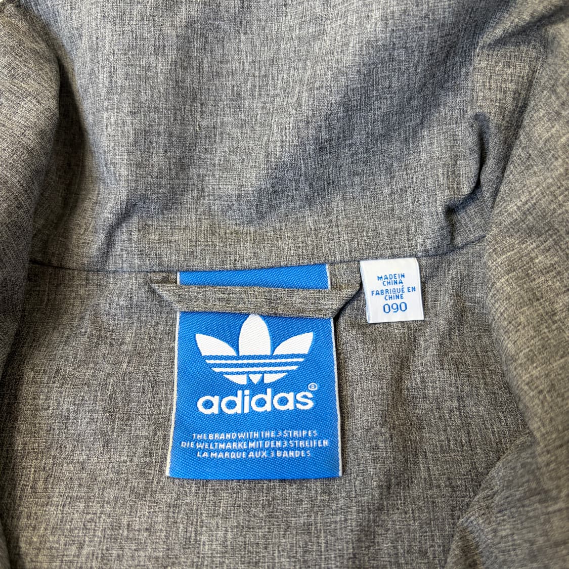 90) Adidas Originals 그레이 톤온톤 삼선 윈드브레이커 바 상품이미지5
